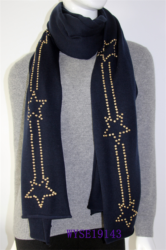 Pure cashmere embroidered scarf