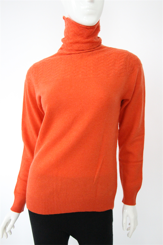 Classic Cashmere Turtleneck Sweater