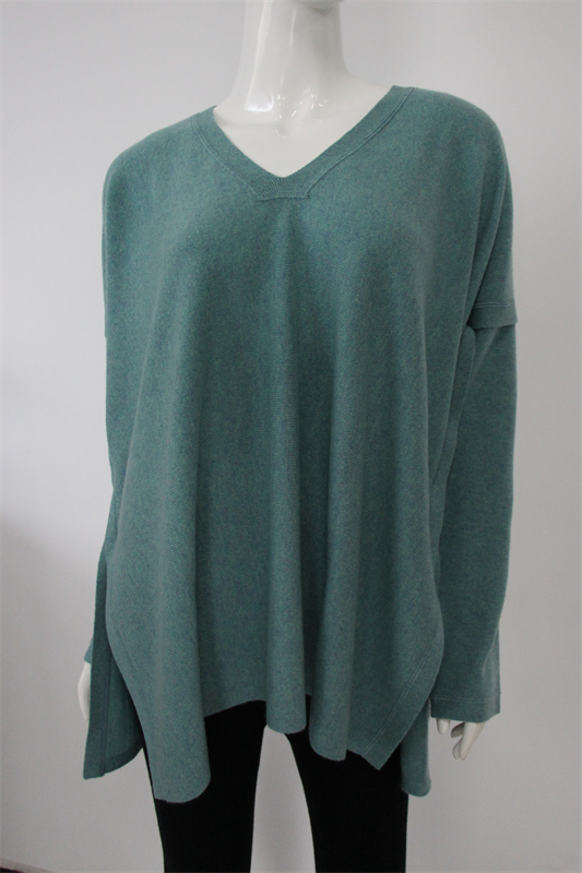 Oversized V-Neck Cashmere Sweater with a Vented Hem