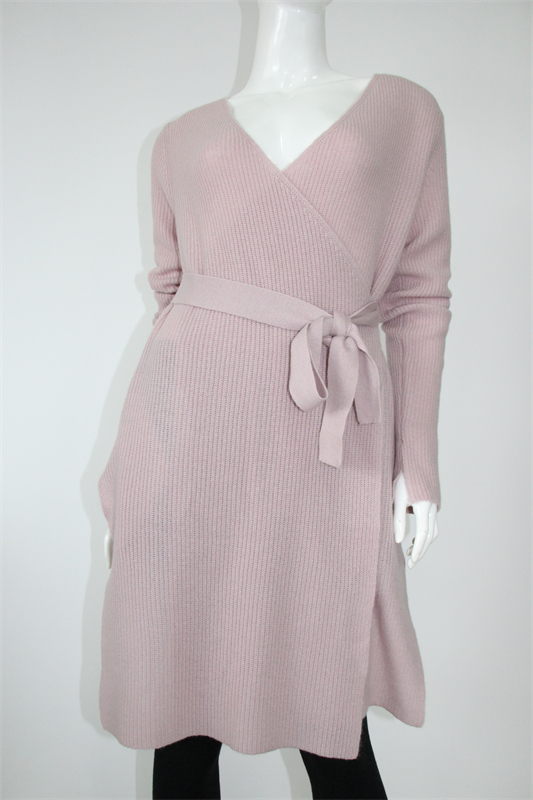 Belted Cashmere Blend Dress with Figure-Flattering Silhouette