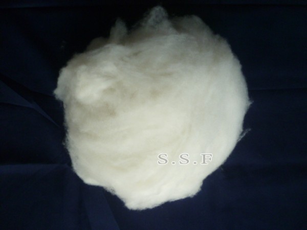 Mongolian Cashmere White 16.5mic/38-40mm