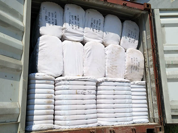 Chinese Sheep Wool White transport.jpg